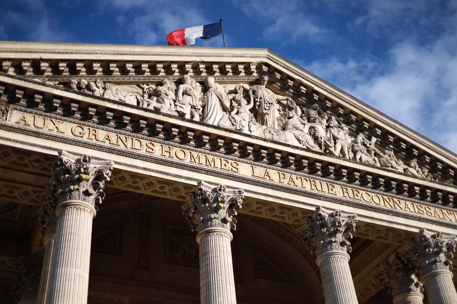 Comment s'ajuster au changement d'heure pour mieux dormir en 2026