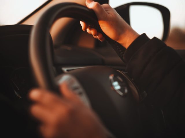 Seniors au volant : les clés pour une conduite sécurisée en vieillissant
