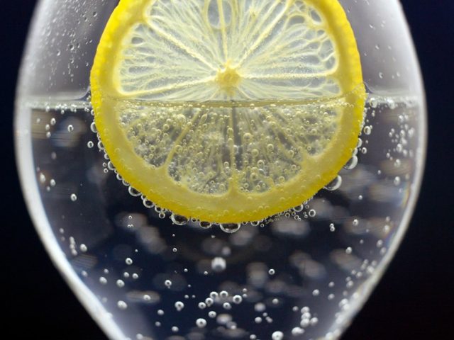 Coup de fatigue à 16 h : que manger plutôt qu&rsquo;une boisson énergisante